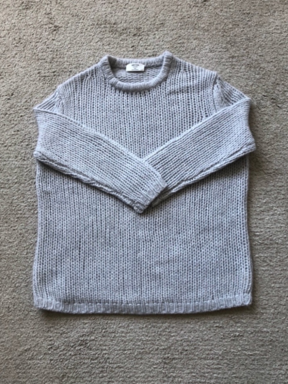 Aritzia Oversized Mesh Crewneck Sweater. NWOT.